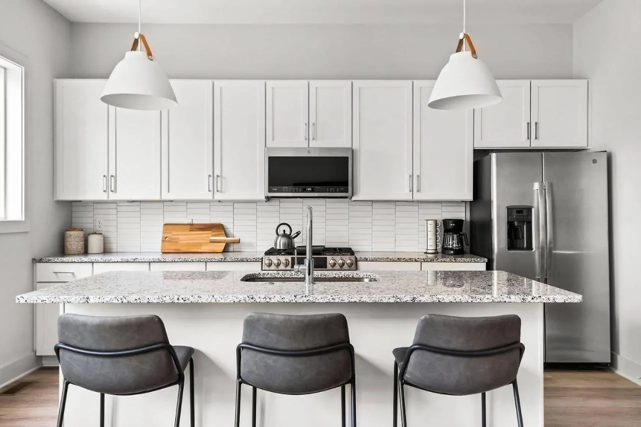 Harmony 18 Villa Nashville