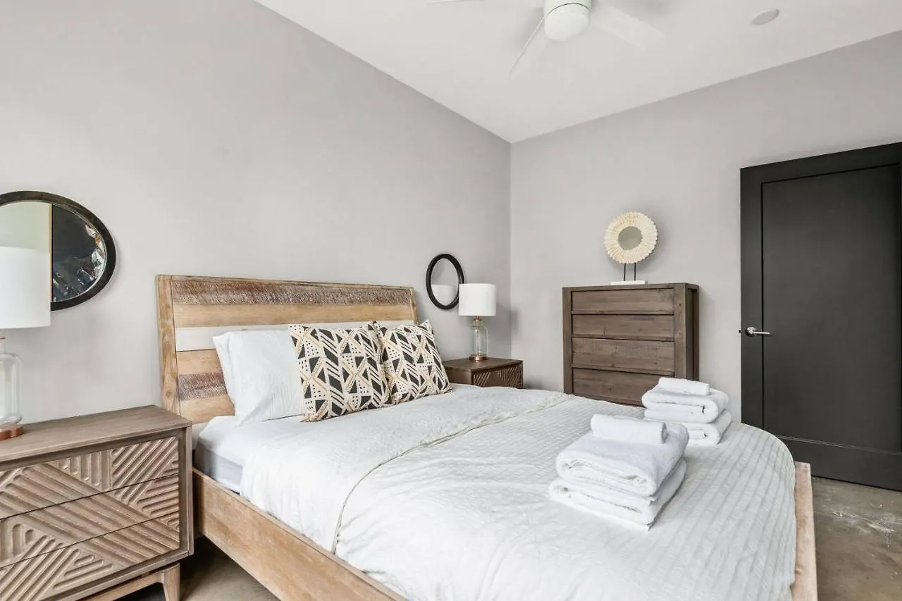 Harmony 18 Villa Nashville